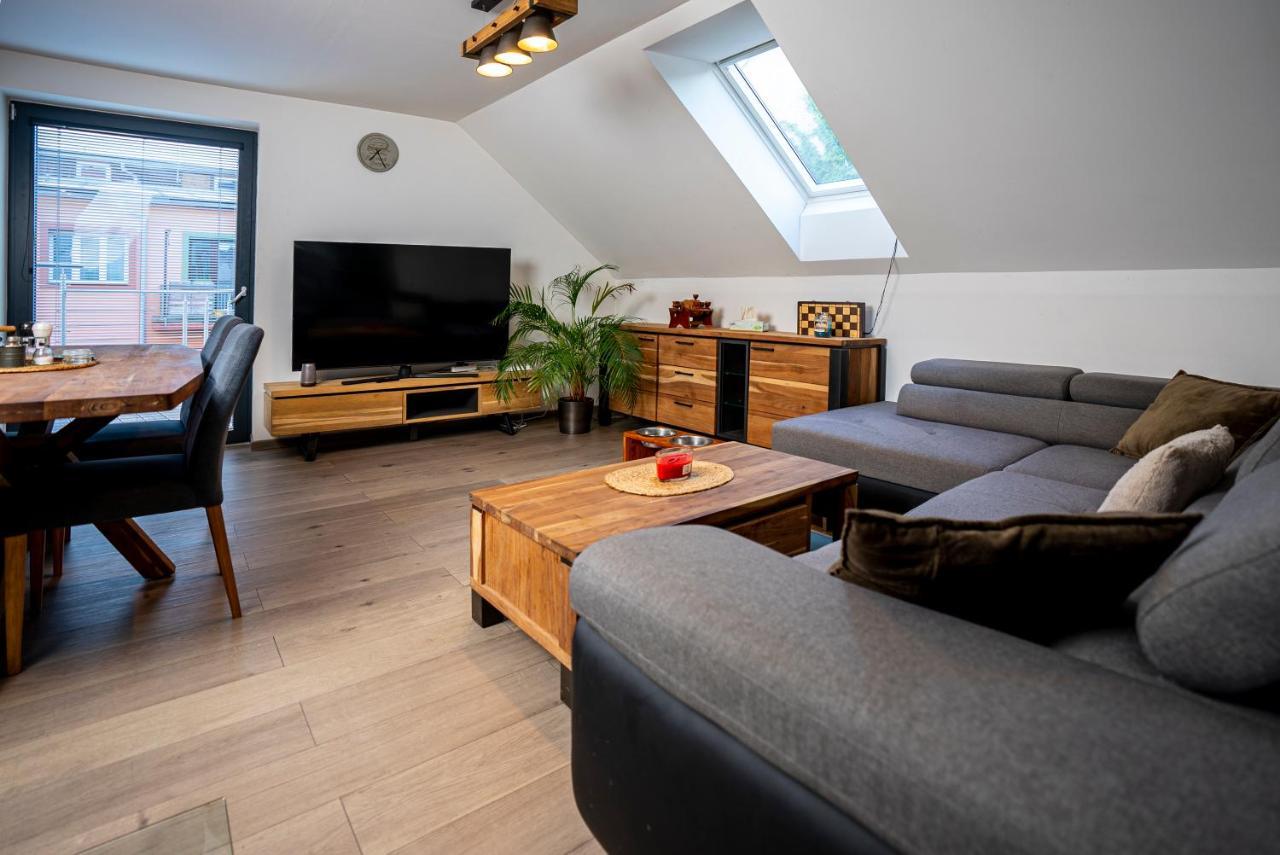 Apartmany V Podzamci 纳霍德 外观 照片