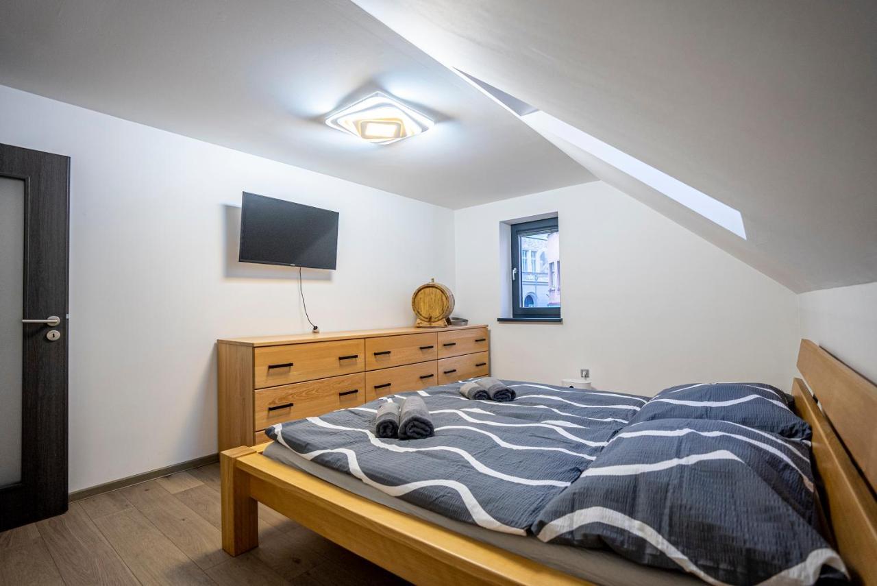 Apartmany V Podzamci 纳霍德 外观 照片