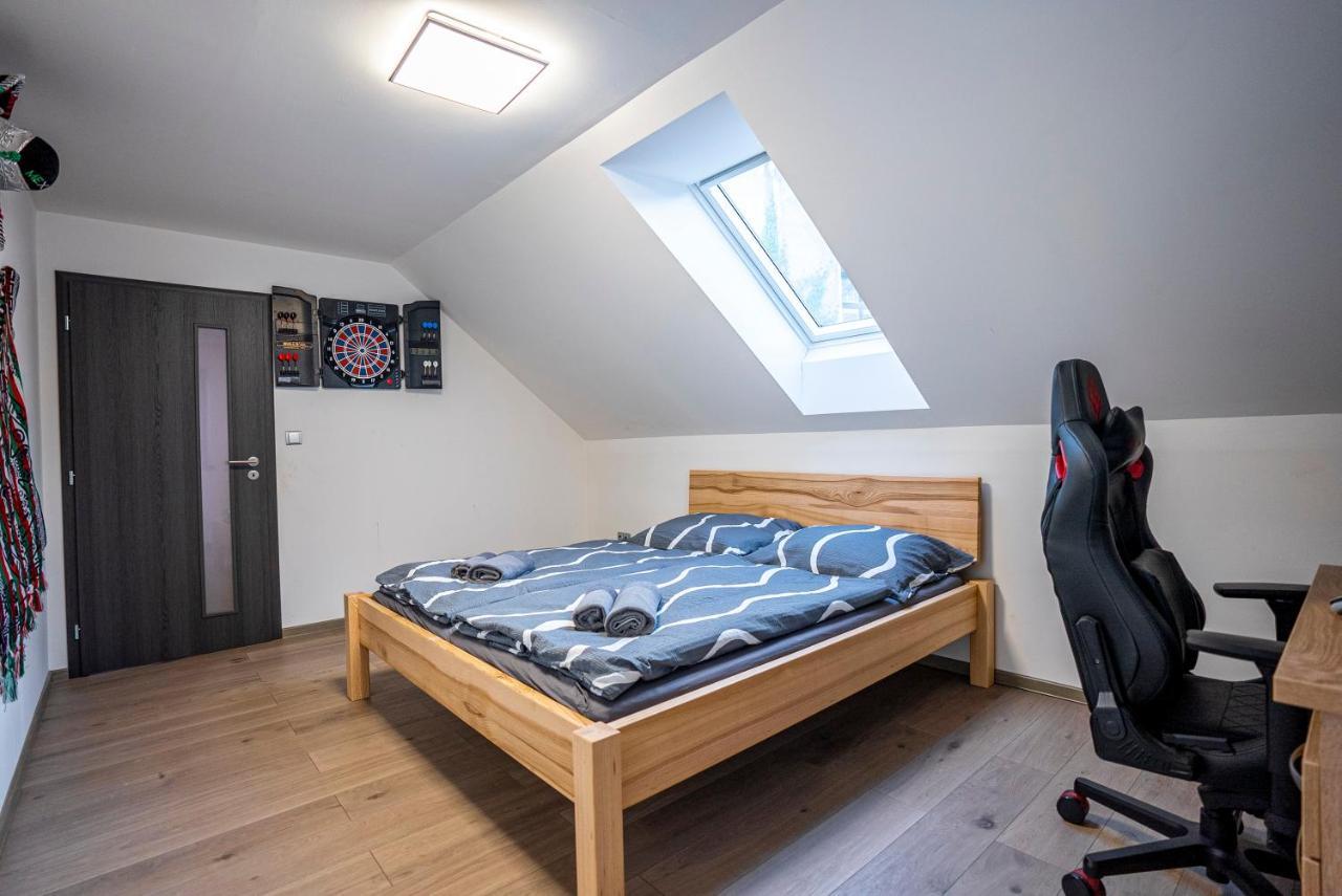 Apartmany V Podzamci 纳霍德 外观 照片