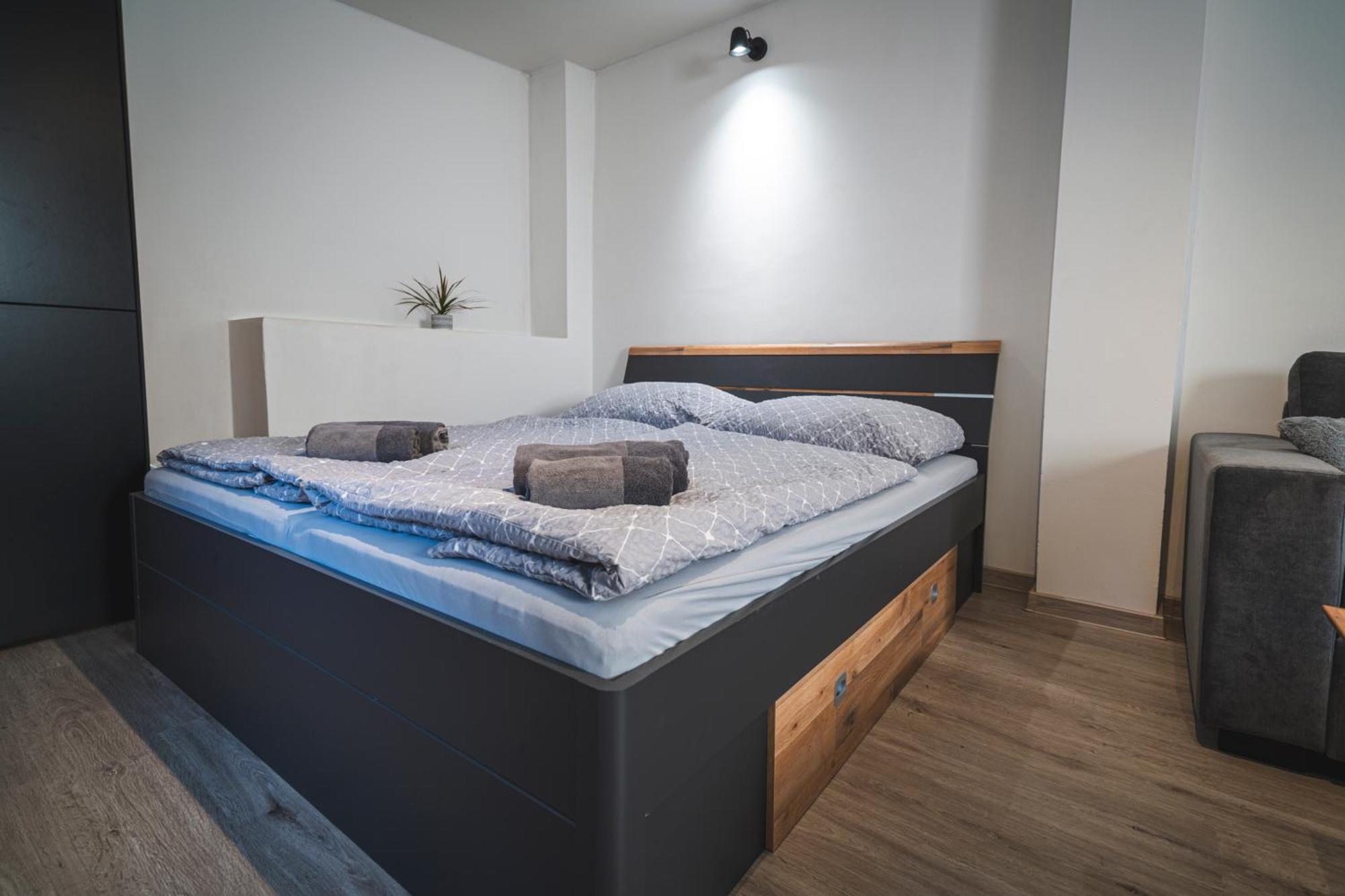 Apartmany V Podzamci 纳霍德 外观 照片